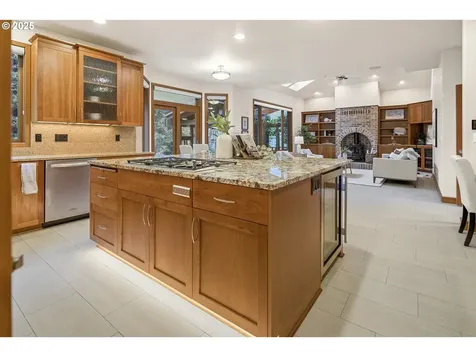 17514 Brookhurst Drive Lake Oswego OR 97034