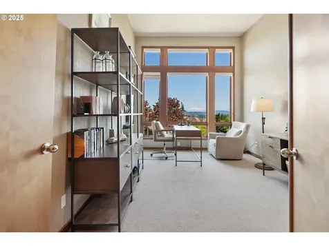 17514 Brookhurst Drive Lake Oswego OR 97034