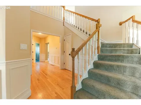 1851 Churchill Terrace West Linn OR 97068