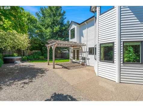 1851 Churchill Terrace West Linn OR 97068