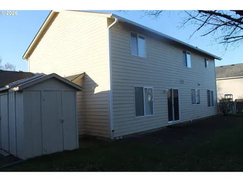 2120 NW Douglas Loop Camas WA 98607