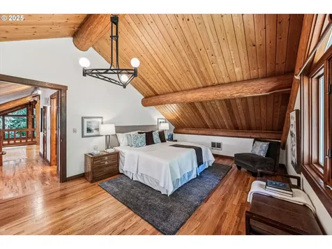 5240 NW Cornell Road Portland OR 97210