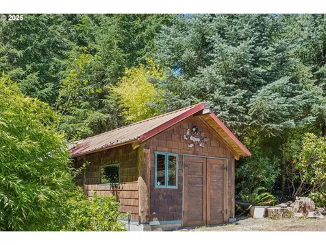 5240 NW Cornell Road Portland OR 97210