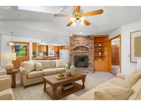 15003 SE Mcgillivray Boulevard Vancouver WA 98683