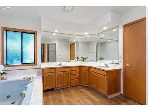 15003 SE Mcgillivray Boulevard Vancouver WA 98683