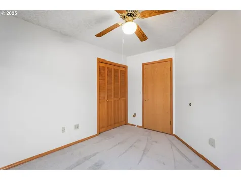 15003 SE Mcgillivray Boulevard Vancouver WA 98683