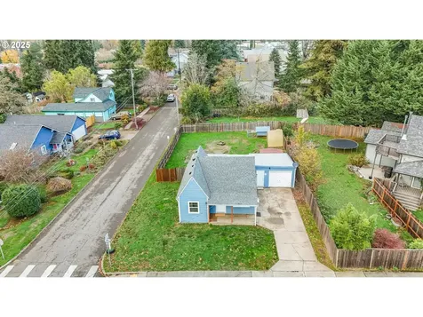 108 South Street Silverton OR 97381