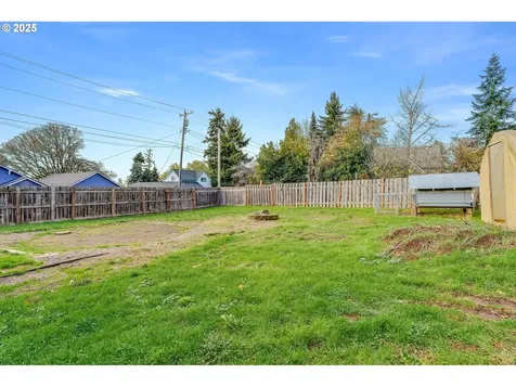 108 South Street Silverton OR 97381