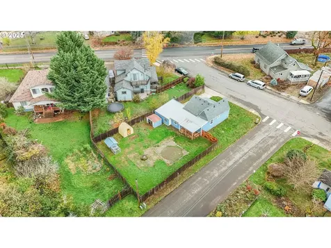 108 South Street Silverton OR 97381