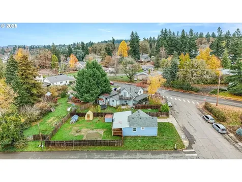 108 South Street Silverton OR 97381