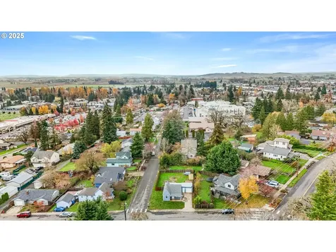 108 South Street Silverton OR 97381
