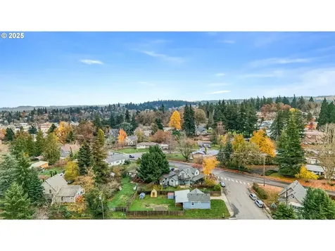 108 South Street Silverton OR 97381