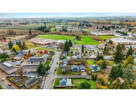 108 South Street Silverton OR 97381