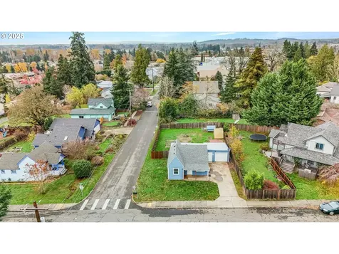108 South Street Silverton OR 97381