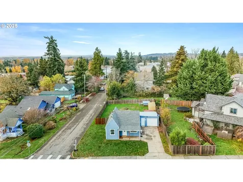108 South Street Silverton OR 97381