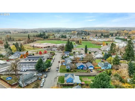 108 South Street Silverton OR 97381