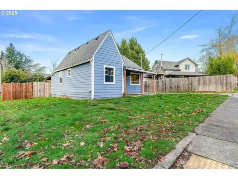 108 South Street Silverton OR 97381