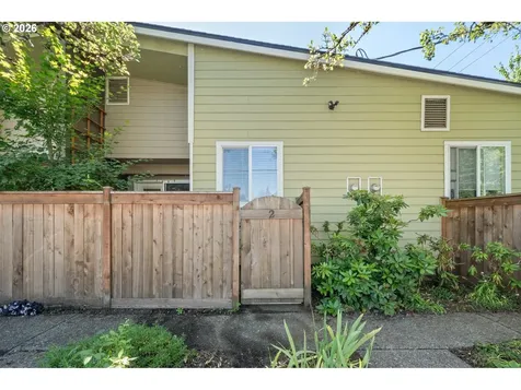 7302 N New York Avenue Portland OR 97203