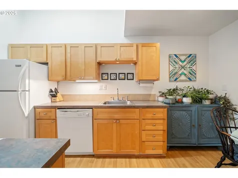 7302 N New York Avenue Portland OR 97203