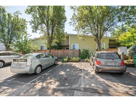7302 N New York Avenue Portland OR 97203