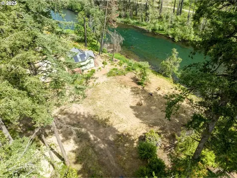 47664 Mckenzie Highway Vida OR 97488