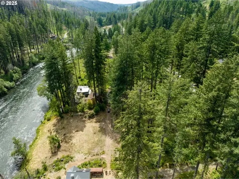 47664 Mckenzie Highway Vida OR 97488
