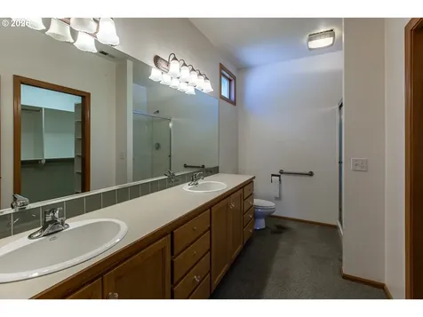 1875 Lake Cove Avenue Eugene OR 97408