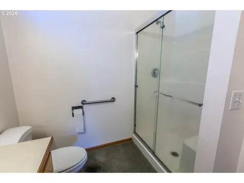 1875 Lake Cove Avenue Eugene OR 97408