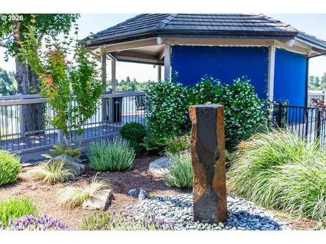 1875 Lake Cove Avenue Eugene OR 97408