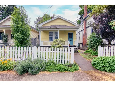 4030 SE Caruthers Street Portland OR 97214