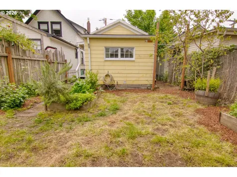 4030 SE Caruthers Street Portland OR 97214