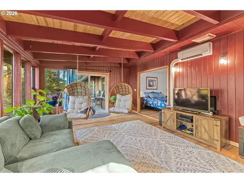 94442 Carlson Heights Lane North Bend OR 97459