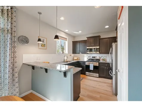 400 W Dixon Drive Newberg OR 97132
