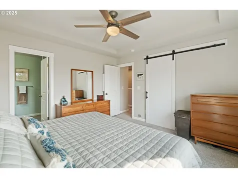400 W Dixon Drive Newberg OR 97132