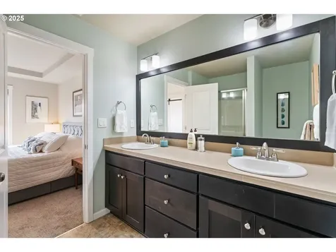 400 W Dixon Drive Newberg OR 97132