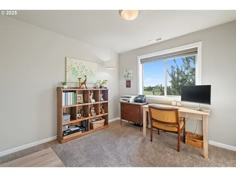 400 W Dixon Drive Newberg OR 97132