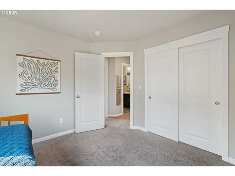 400 W Dixon Drive Newberg OR 97132