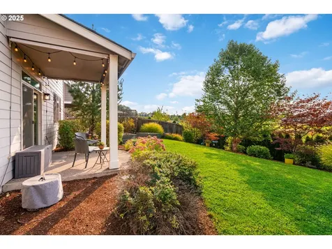 400 W Dixon Drive Newberg OR 97132
