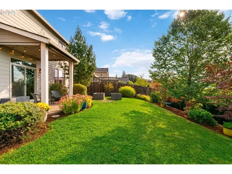 400 W Dixon Drive Newberg OR 97132