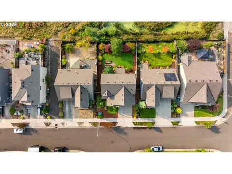 400 W Dixon Drive Newberg OR 97132