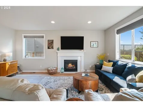 400 W Dixon Drive Newberg OR 97132