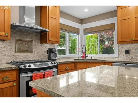 11900 SE Sunny Way Happy Valley OR 97086