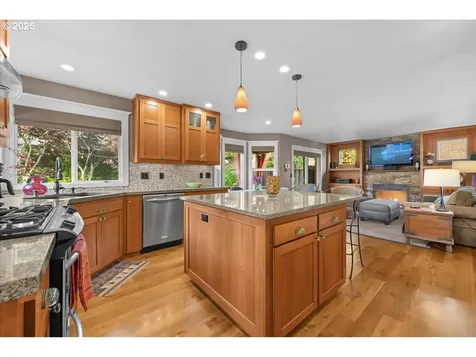 11900 SE Sunny Way Happy Valley OR 97086