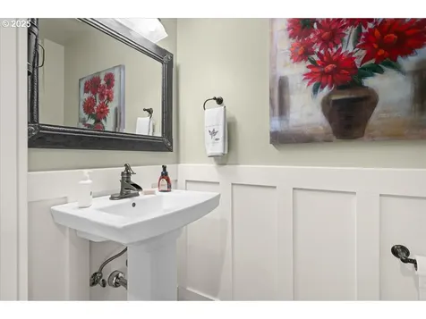 11900 SE Sunny Way Happy Valley OR 97086
