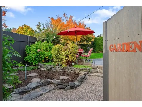 11900 SE Sunny Way Happy Valley OR 97086