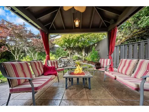 11900 SE Sunny Way Happy Valley OR 97086