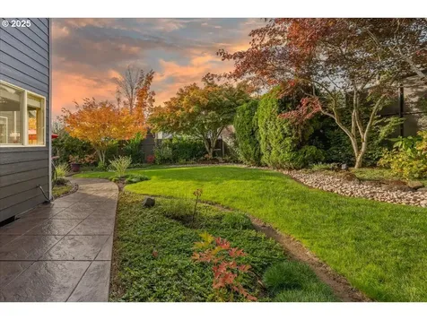 11900 SE Sunny Way Happy Valley OR 97086