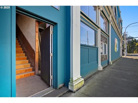 104 Spruce Street Ilwaco WA 98624