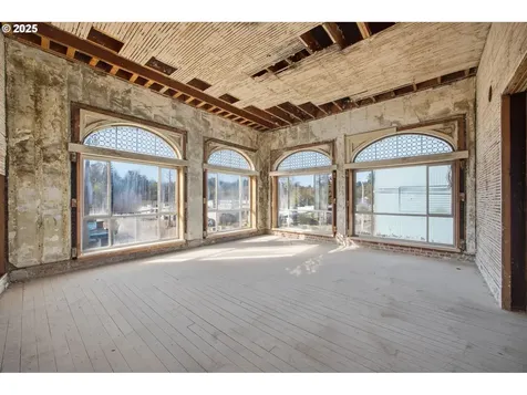 104 Spruce Street Ilwaco WA 98624