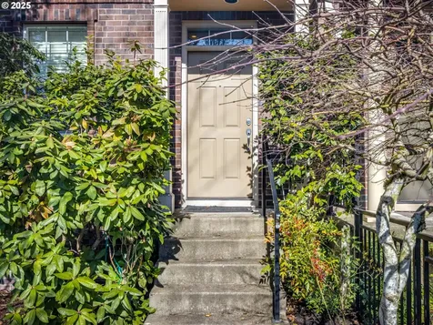 5825 NE Orenco Gardens Drive Hillsboro OR 97124
